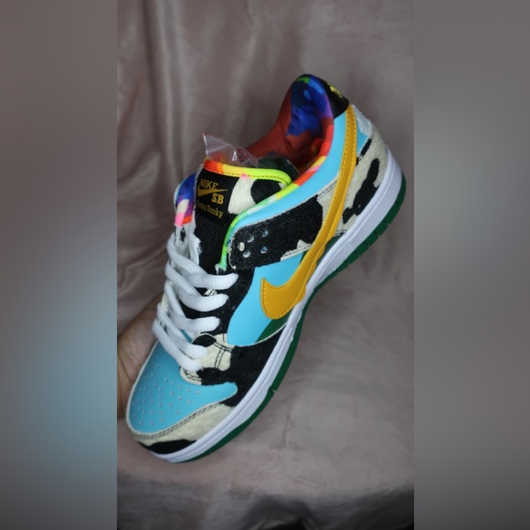 NIKE SB DUNKS LOW - BEN & JERRYS CHUNKY DUNKY - Picture 9 of 10